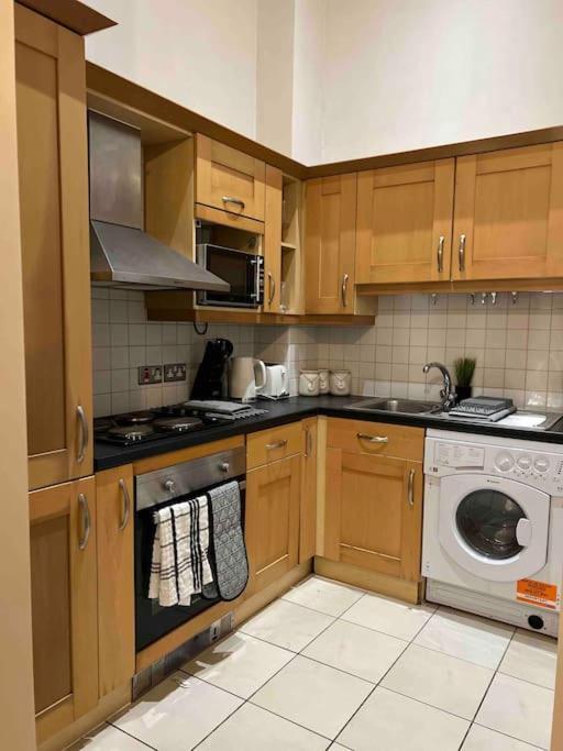 Victorian Stay In Ocean Village Southampton Dış mekan fotoğraf